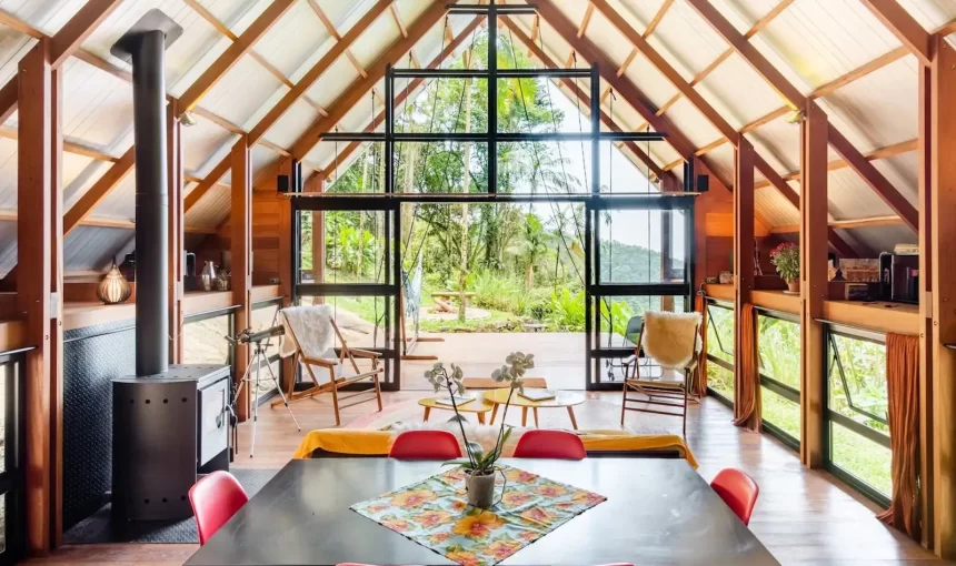 Earn airline miles on Airbnb and Vrbo stays